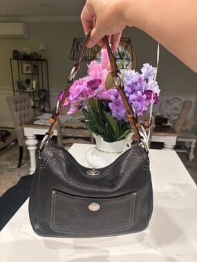 Coach Black Chelsea Turnlock  hobo Bag with Brown Strap .